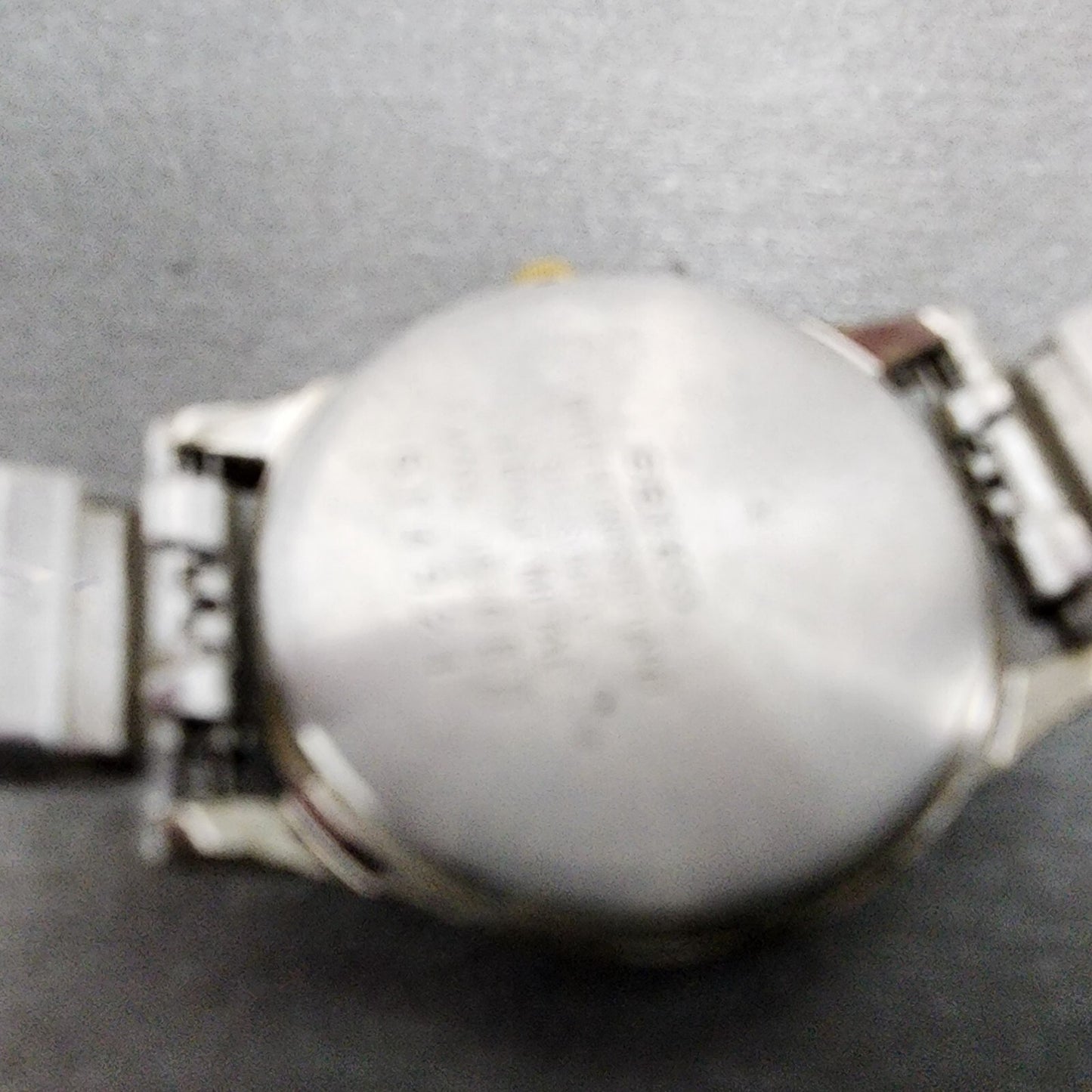 VTG Seiko Watch Women 24mm Champagne Dial Two Tone Round V701-1930 New Battery