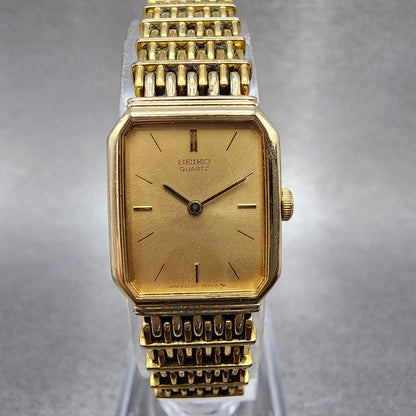 Seiko Tank Watch Women 16mm Champagne Dial Gold Tone 2c205449 New Battery0