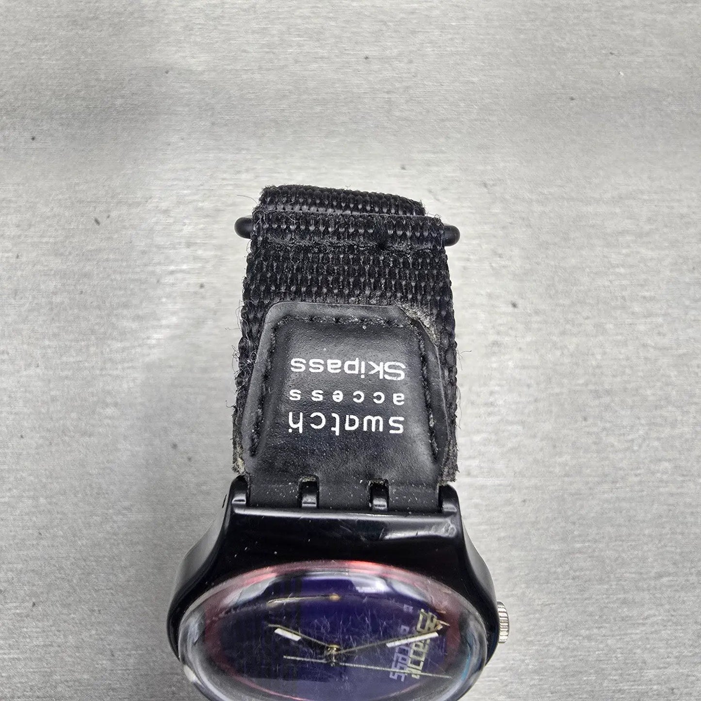 Swatch Access DOUBLE LOOP Watch Men Purple Dial Black Tone SKB100 New Battery4