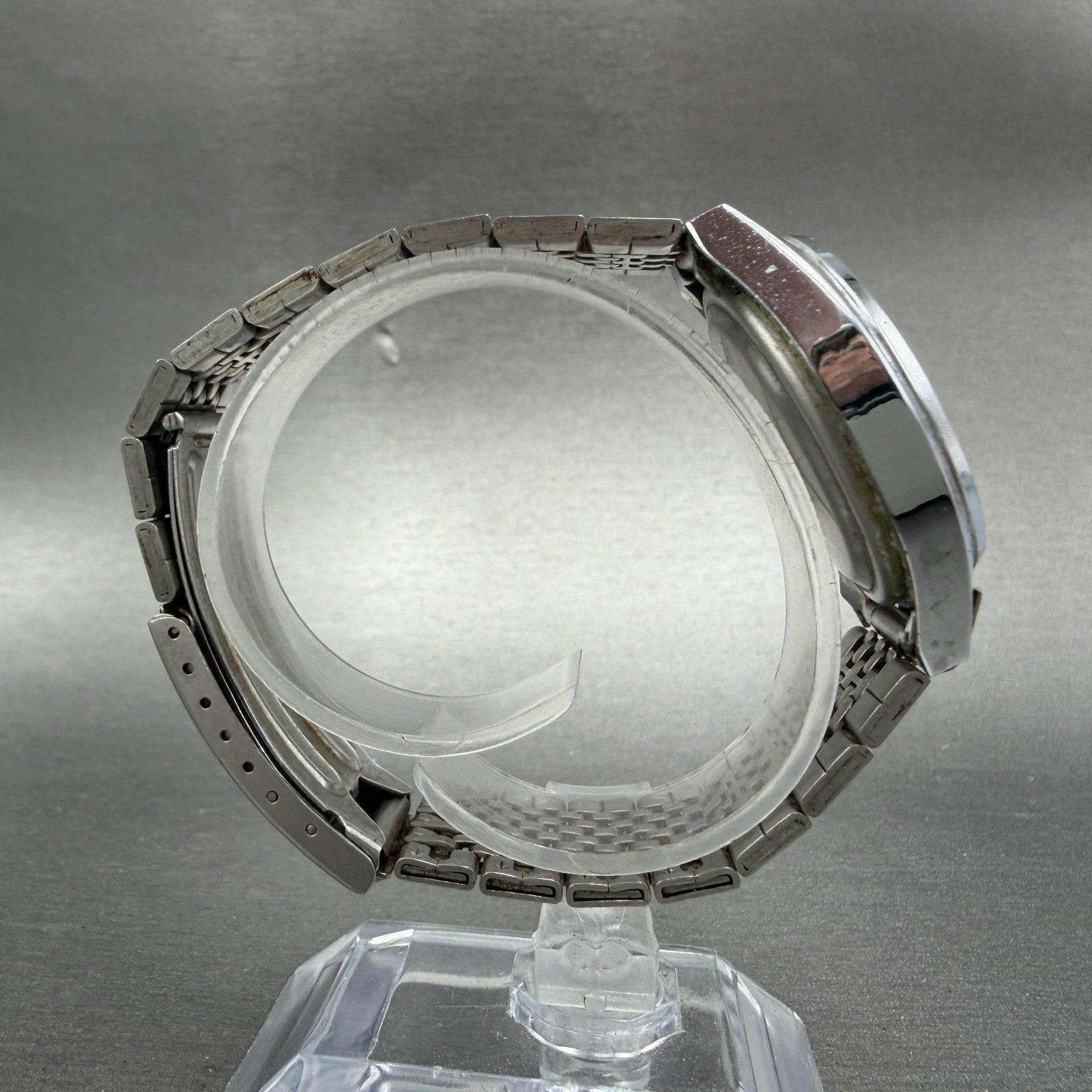 Citizen Vega Watch Men 34mm Silver Dial Silver Tone Daydate 1408-392001 PARTS9