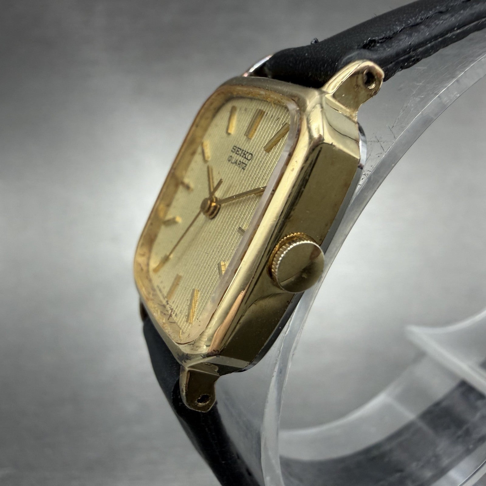 Seiko Tank Watch Women 20mm Champagne Dial Gold Tone 1421-5130 New Battery2
