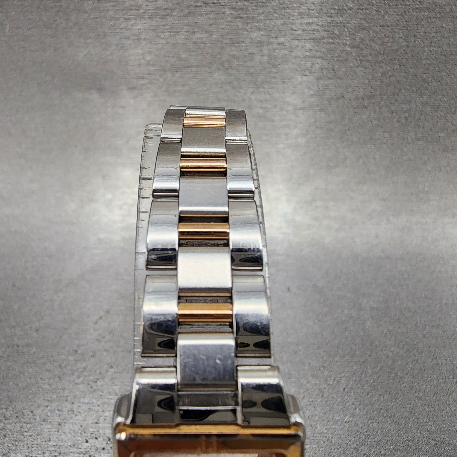 Seiko Solar Tank Watch Women 18mm White Dial Two Tone Rectangle Lukia RunsB4