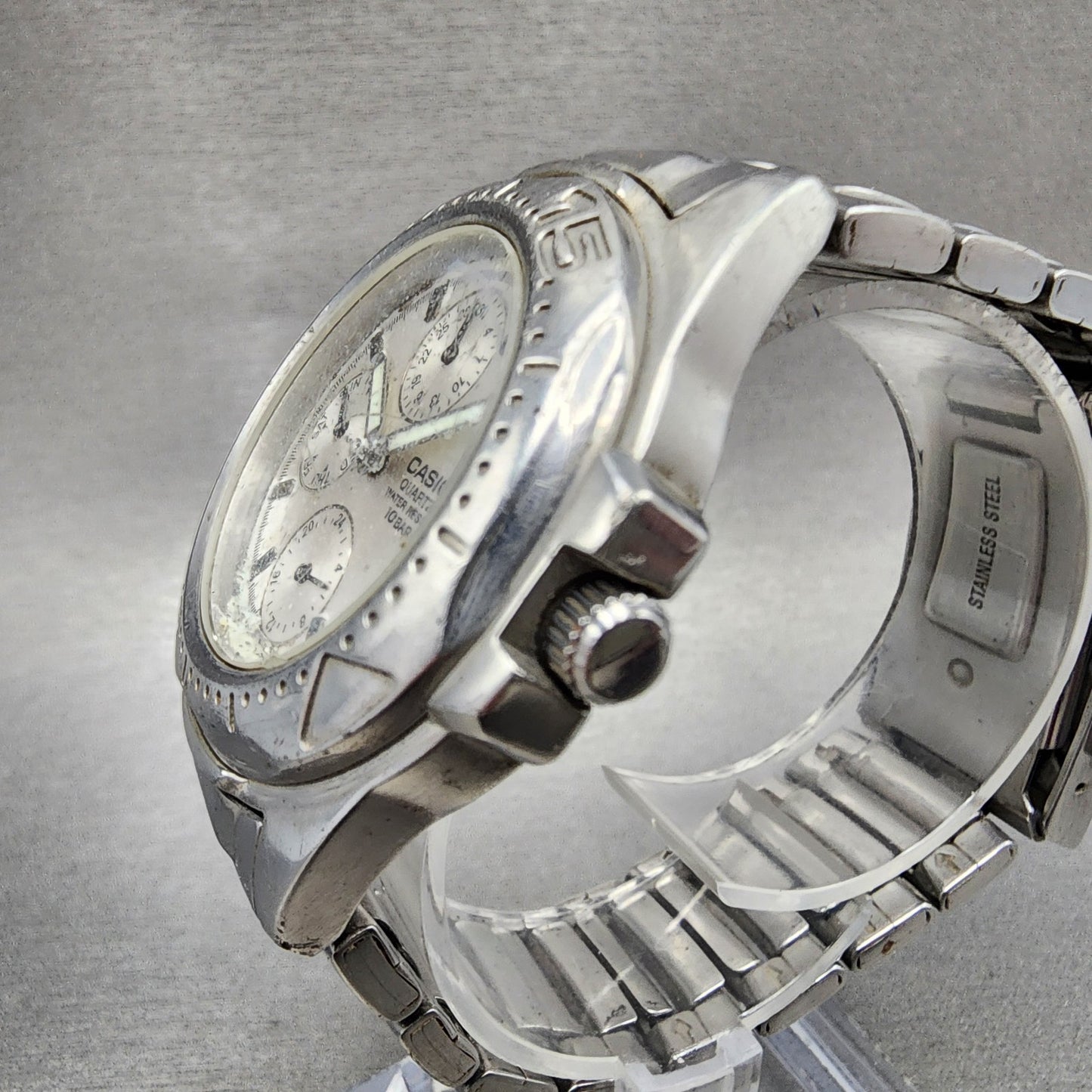 Casio MTD1046 Dive Watch Men 38mm Silver Dial Silver Tone Daydate PARTS3