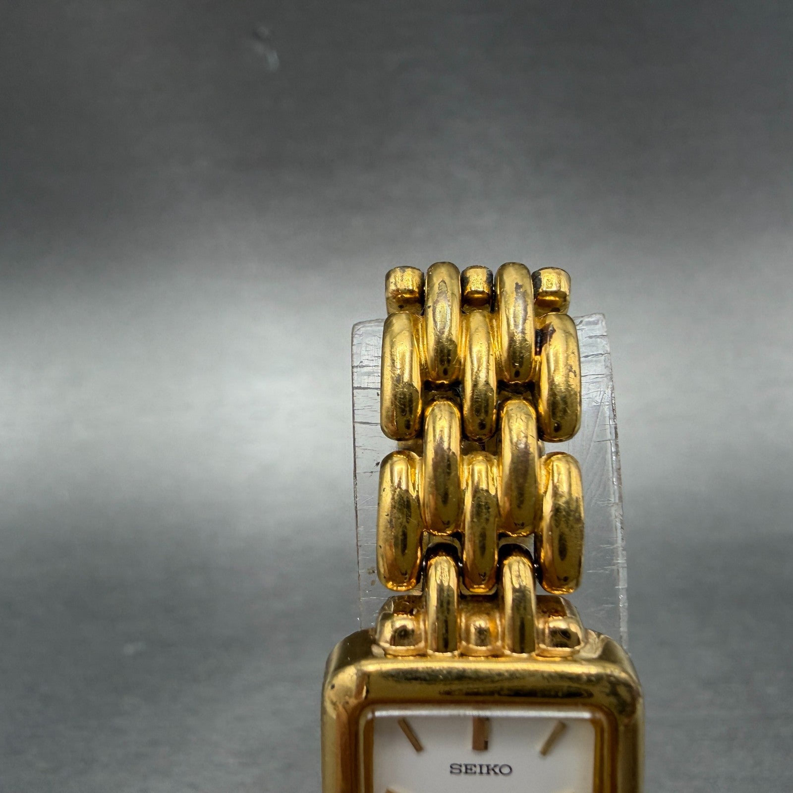 Seiko Tank Watch Women 17mm White Dial Gold Tone Rectangle V400-6169 New Battery4
