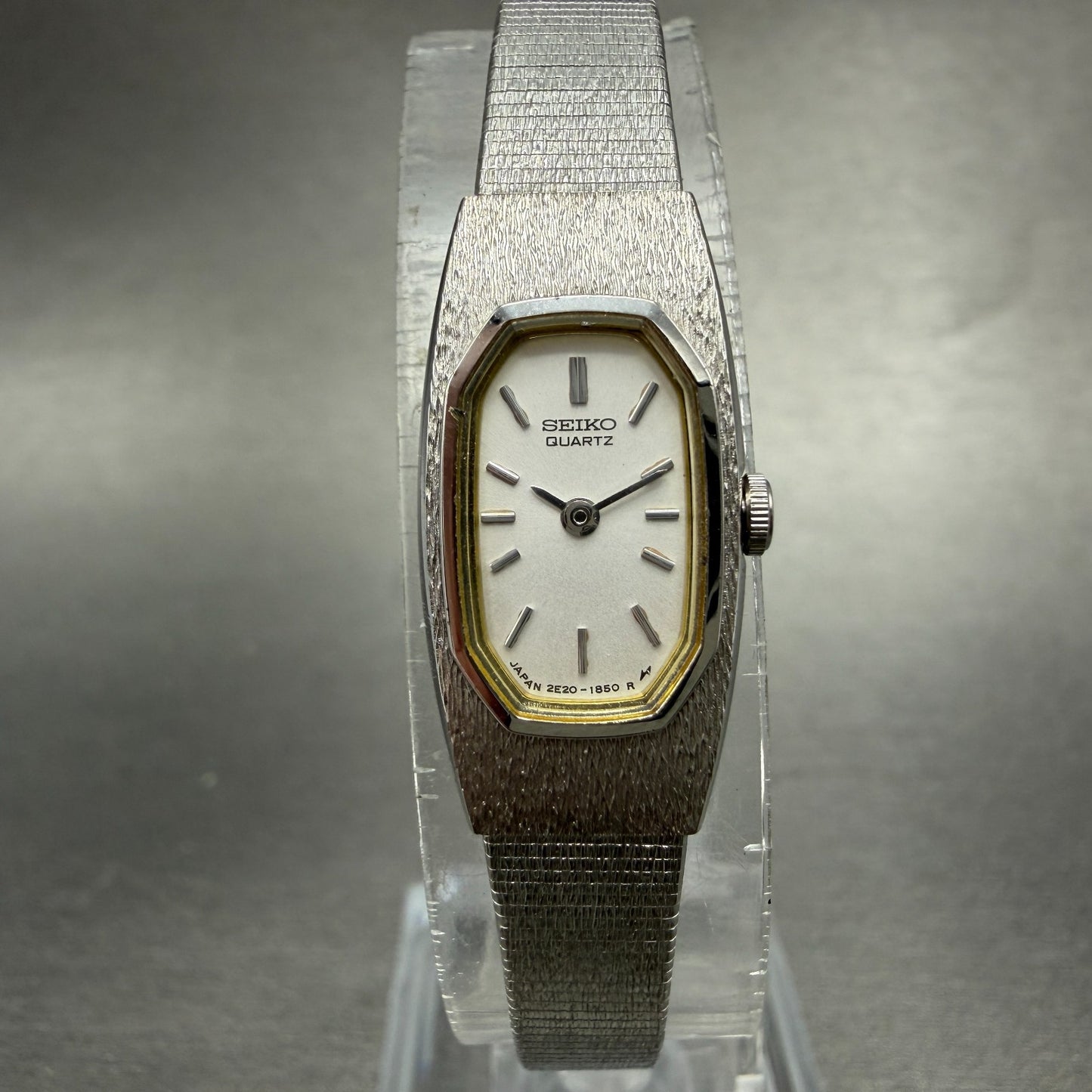 Seiko Tank Watch Women 13mm Silver Dial Silver Tone 2E20-6469 New Battery0