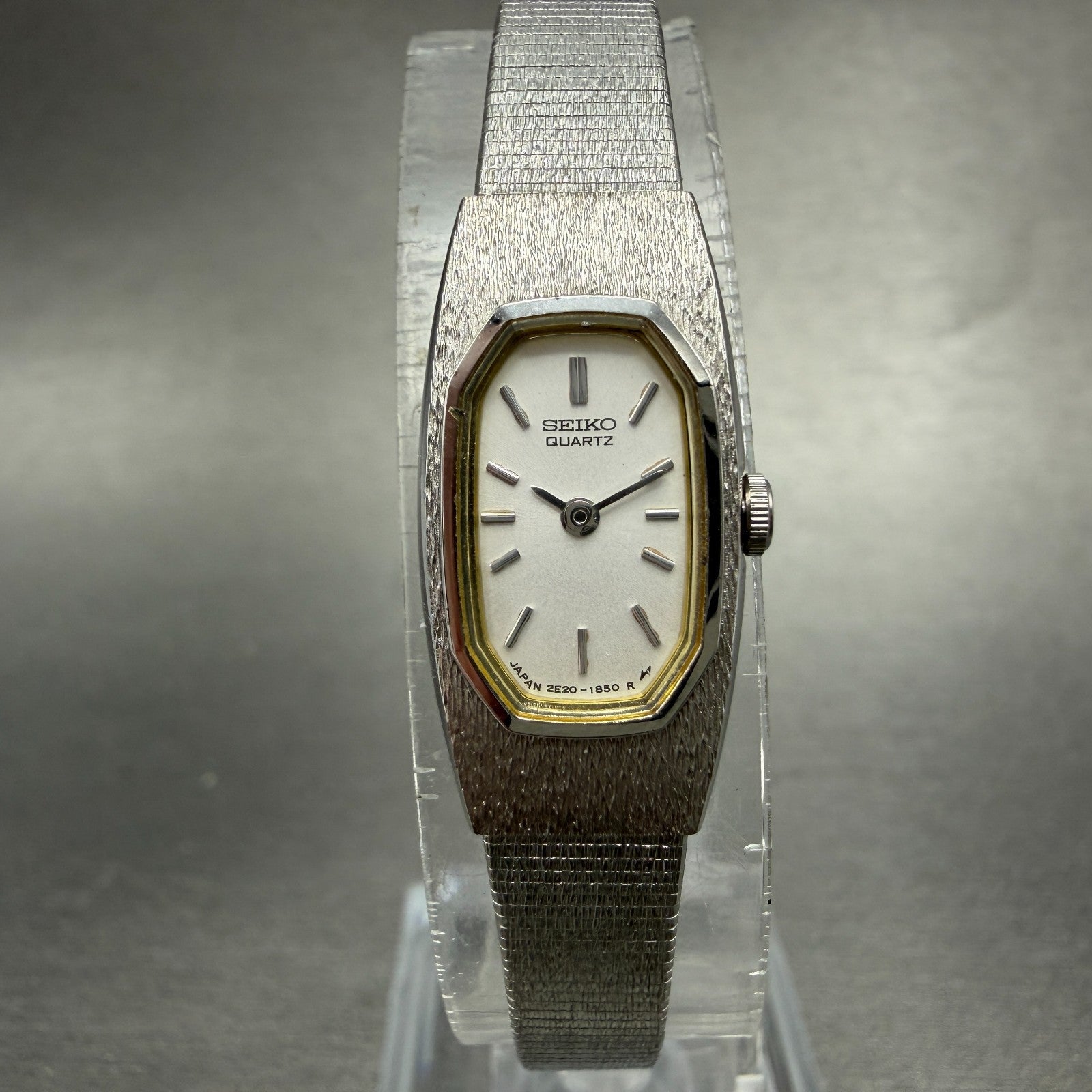 Seiko Tank Watch Women 13mm Silver Dial Silver Tone 2E20-6469 New Battery0