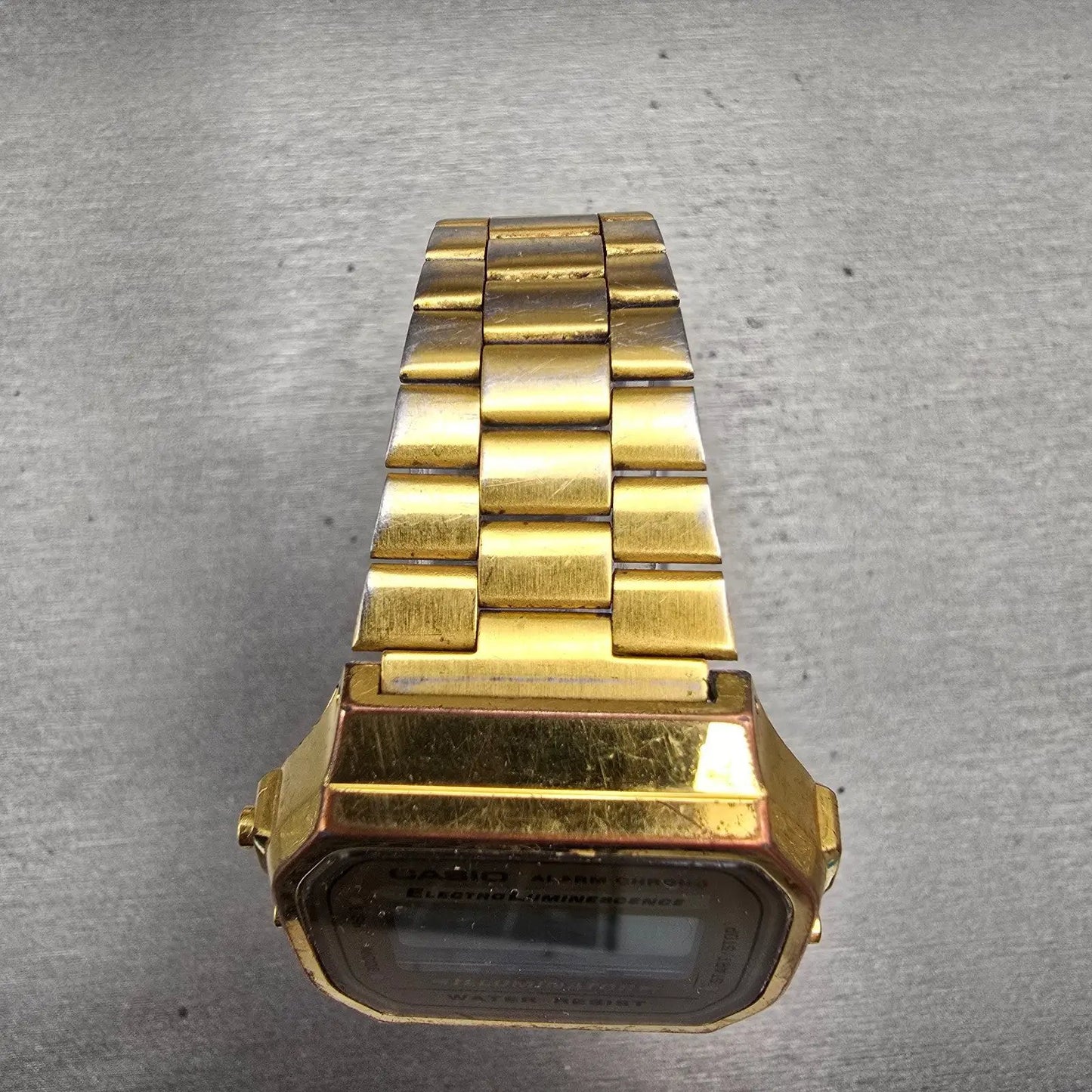 Casio A168 Digital Watch Men 35mm Gold Dial Gold Tone Chrono Alarm New Battery4