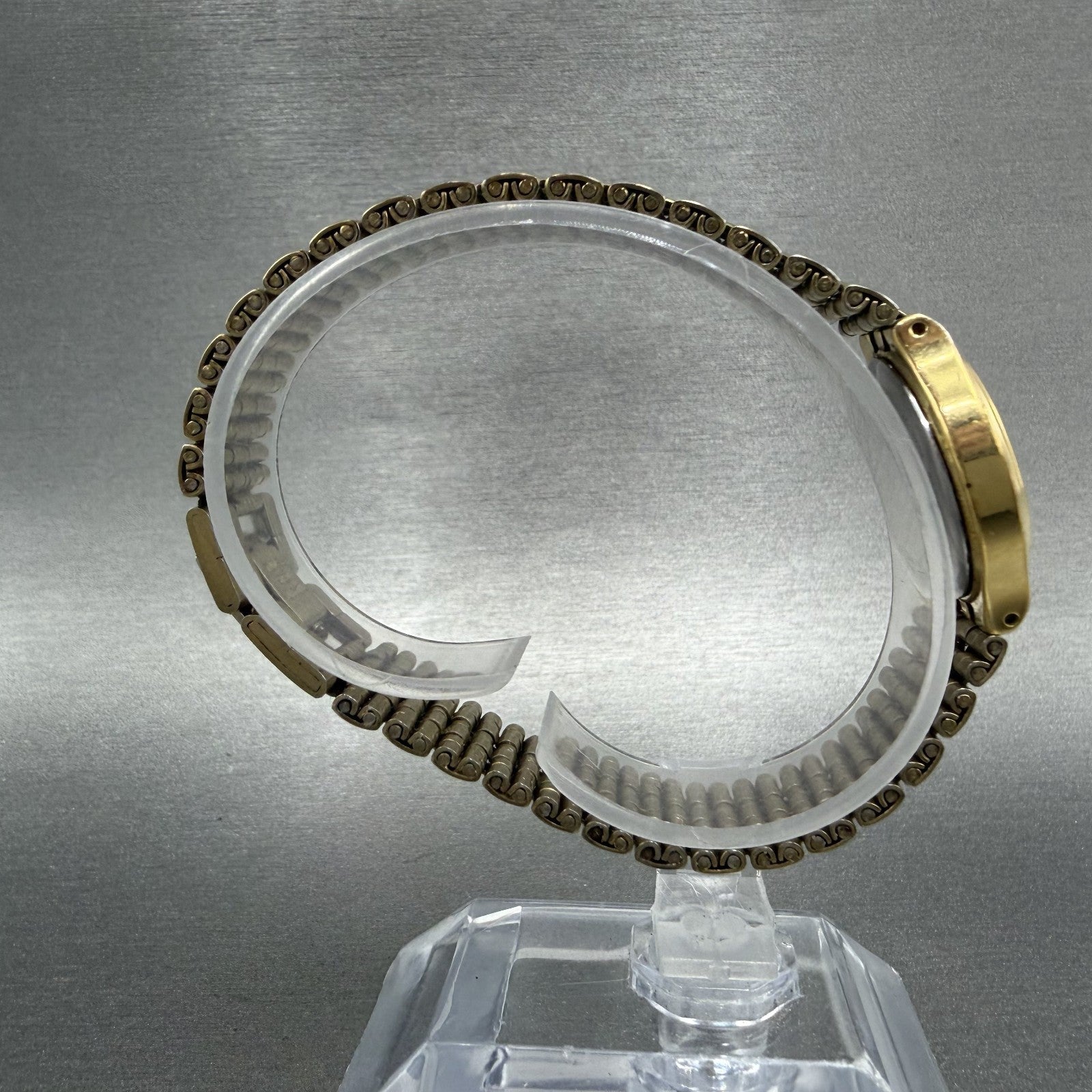 Bulova Watch Women 24mm Champagne Dial Gold Tone Date 97N02 New Battery8