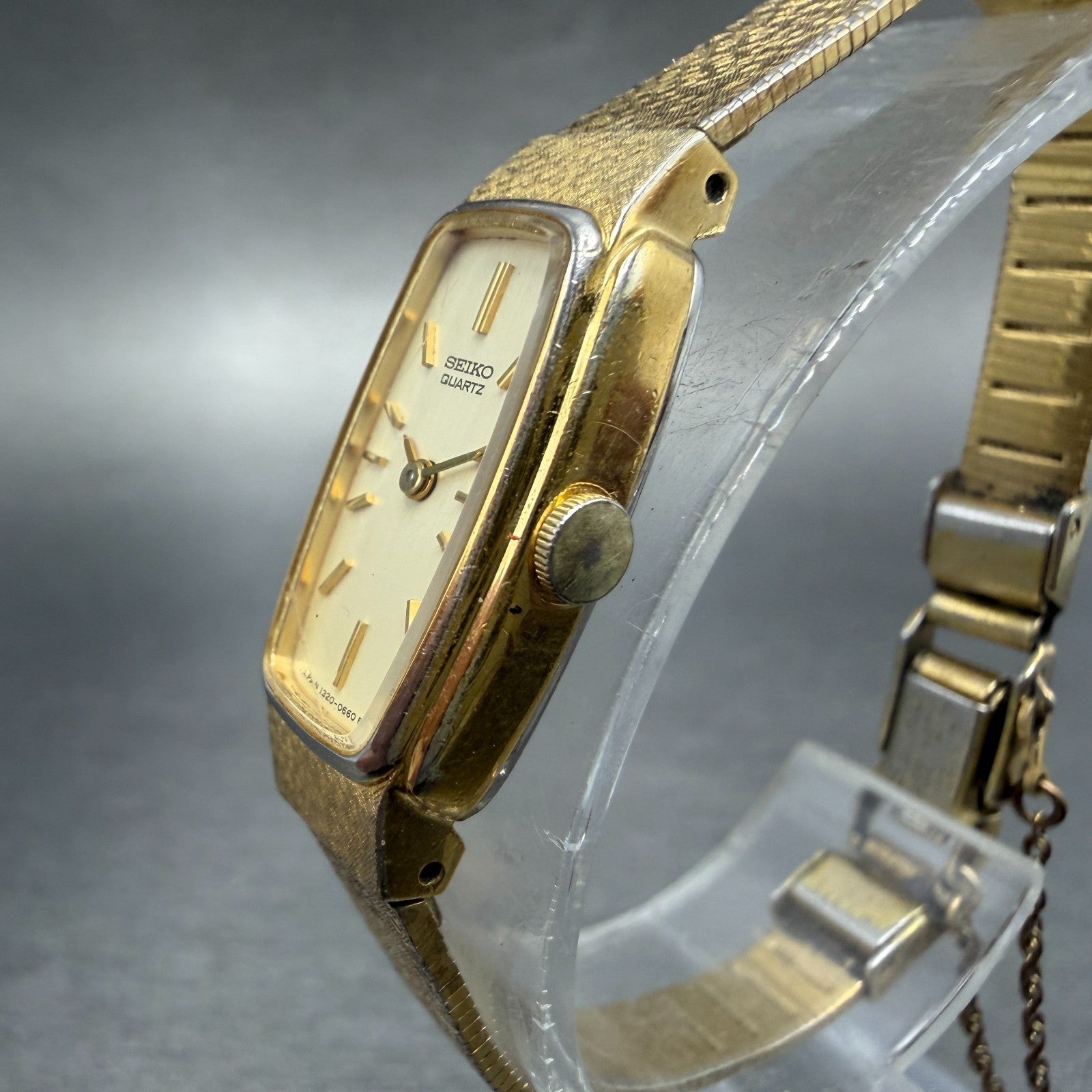 Seiko Tank Watch Women 13mm Champagne Dial Gold Tone 1320-5549 New Battery 76D2