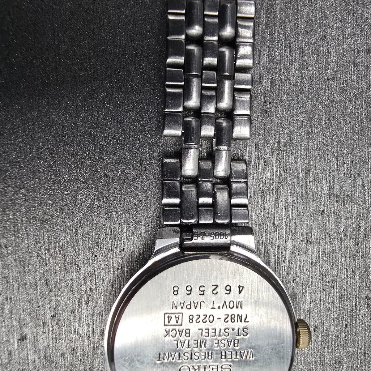Seiko Watch Women 23mm Black Dial Two Tone Date Round 7N82-0228 New Battery JP111