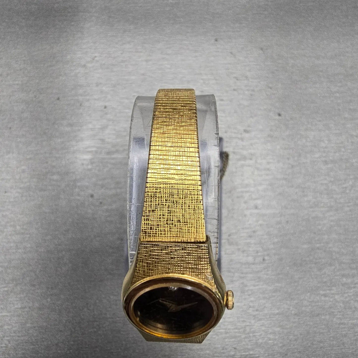 Seiko Watch Women 17mm Black Dial Gold Tone Oval 2Y00-0069 New Battery Vintage4