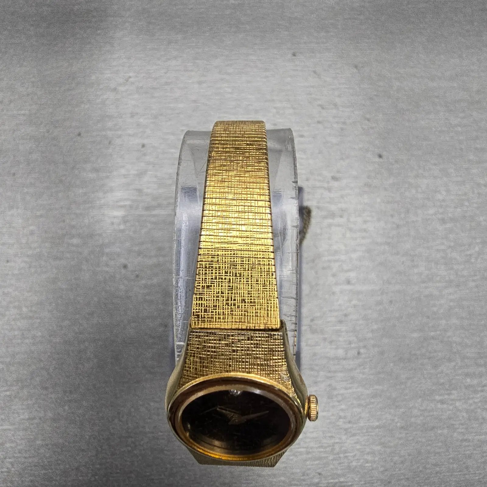 Seiko Watch Women 17mm Black Dial Gold Tone Oval 2Y00-0069 New Battery Vintage4