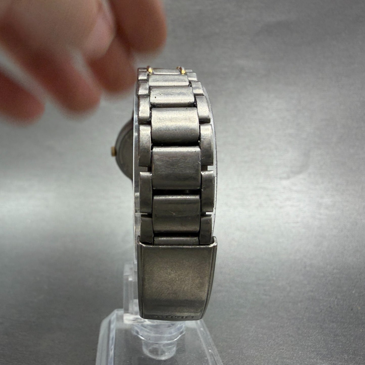 Seiko Watch Women 27mm Silver Dial Two Tone Titanium Date 7N82-0420 New Battery7
