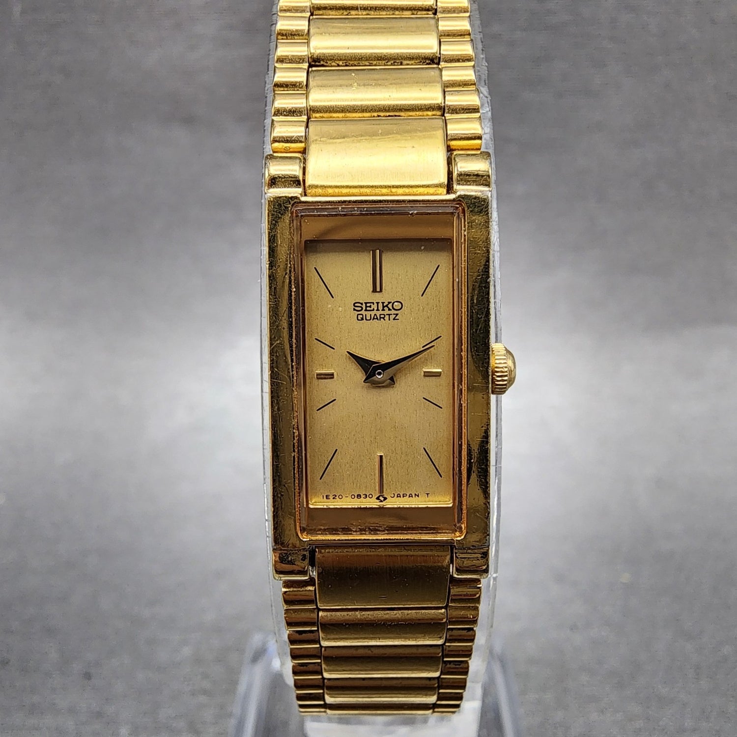 Seiko Tank Watch Women 13mm Champagne Dial Gold Tone 1e205519 New Battery0