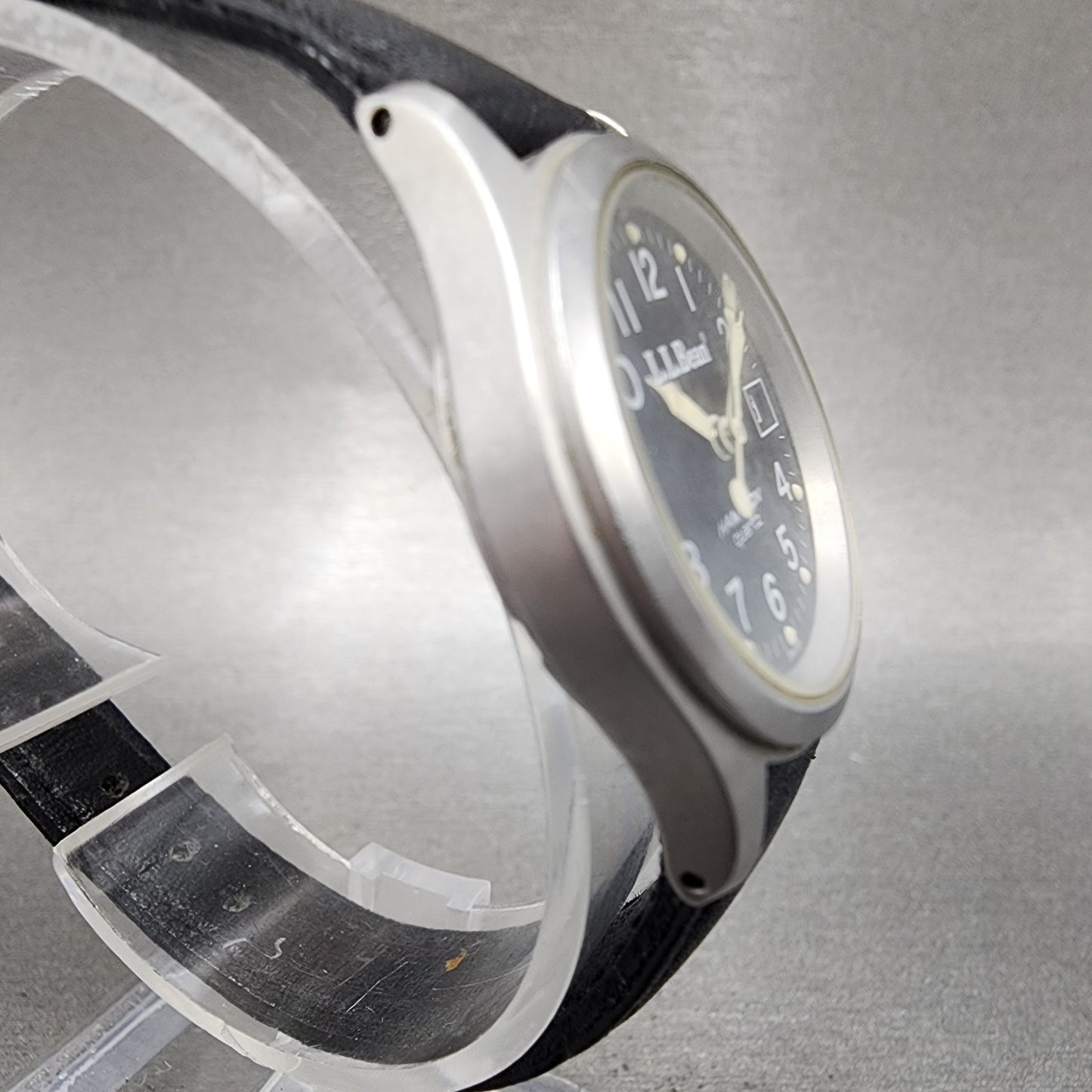 Hamilton LL Bean Watch Women 27mm Black Dial Silver Tone Date Round New Battery3