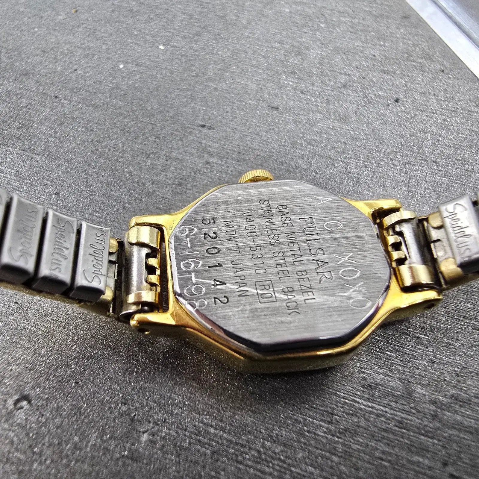 Pulsar Watch Women 17mm Black Dial Gold Tone Octagon V400-5310 Leafs New Battery9