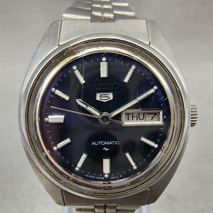 Seiko 5 Automatic Watch Women 26mm Blue Dial Silver Tone Daydate 42060010 Runs1