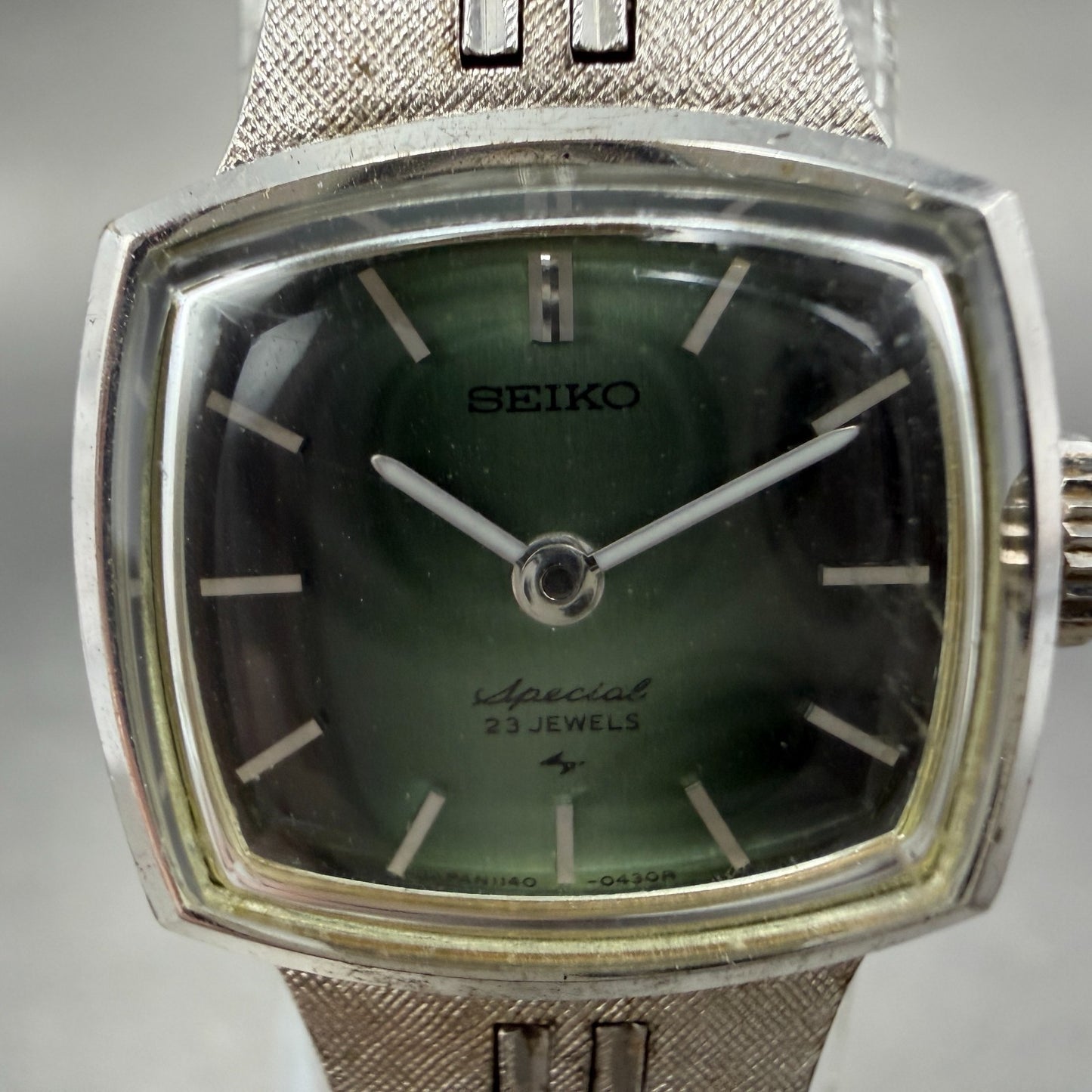 Seiko Special Watch Women 19mm Green Dial Silver Tone Manual 1140-3160 Runs1