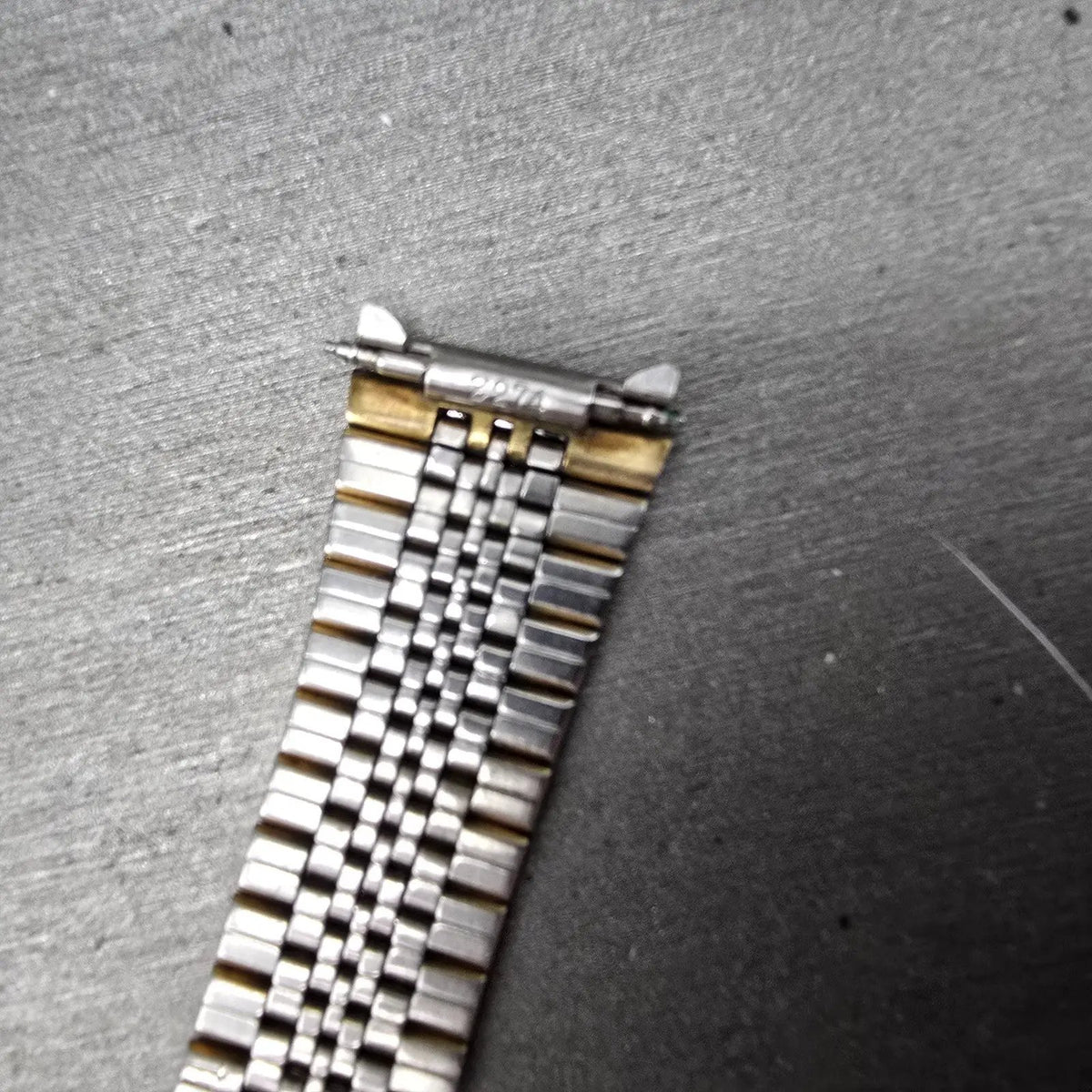 Seiko Bracelet 19mm Stainless Steel Gold Tone Tri Folding Clasp Vintage Japan Z210
