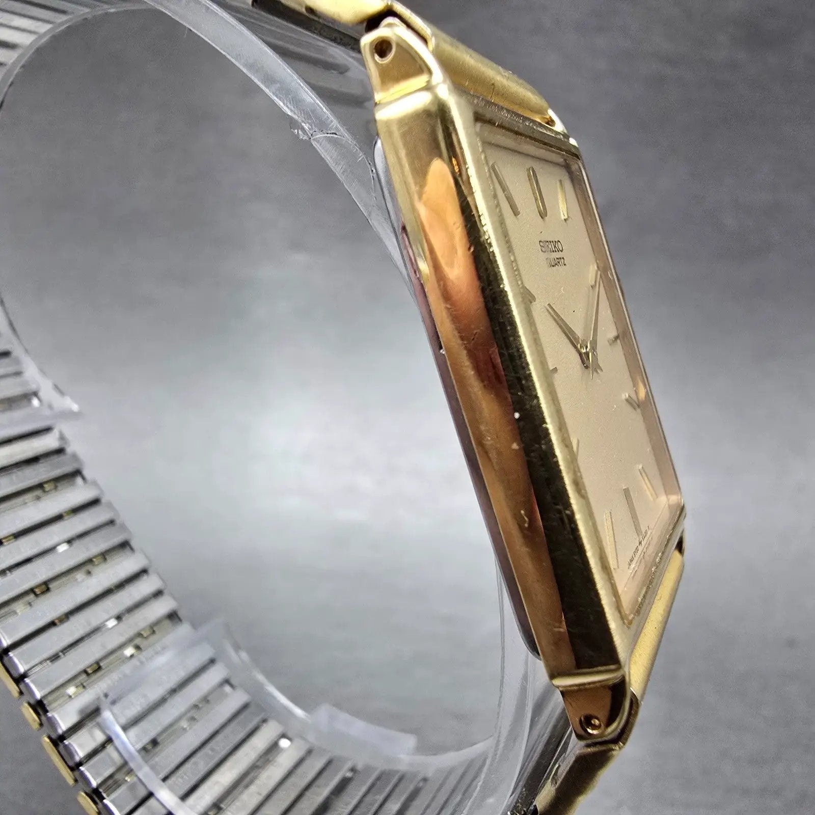 Seiko Tank Watch Men 25mm Gold Dial Gold Tone Rectangle 5Y30-5A09 PARTS Vintage5