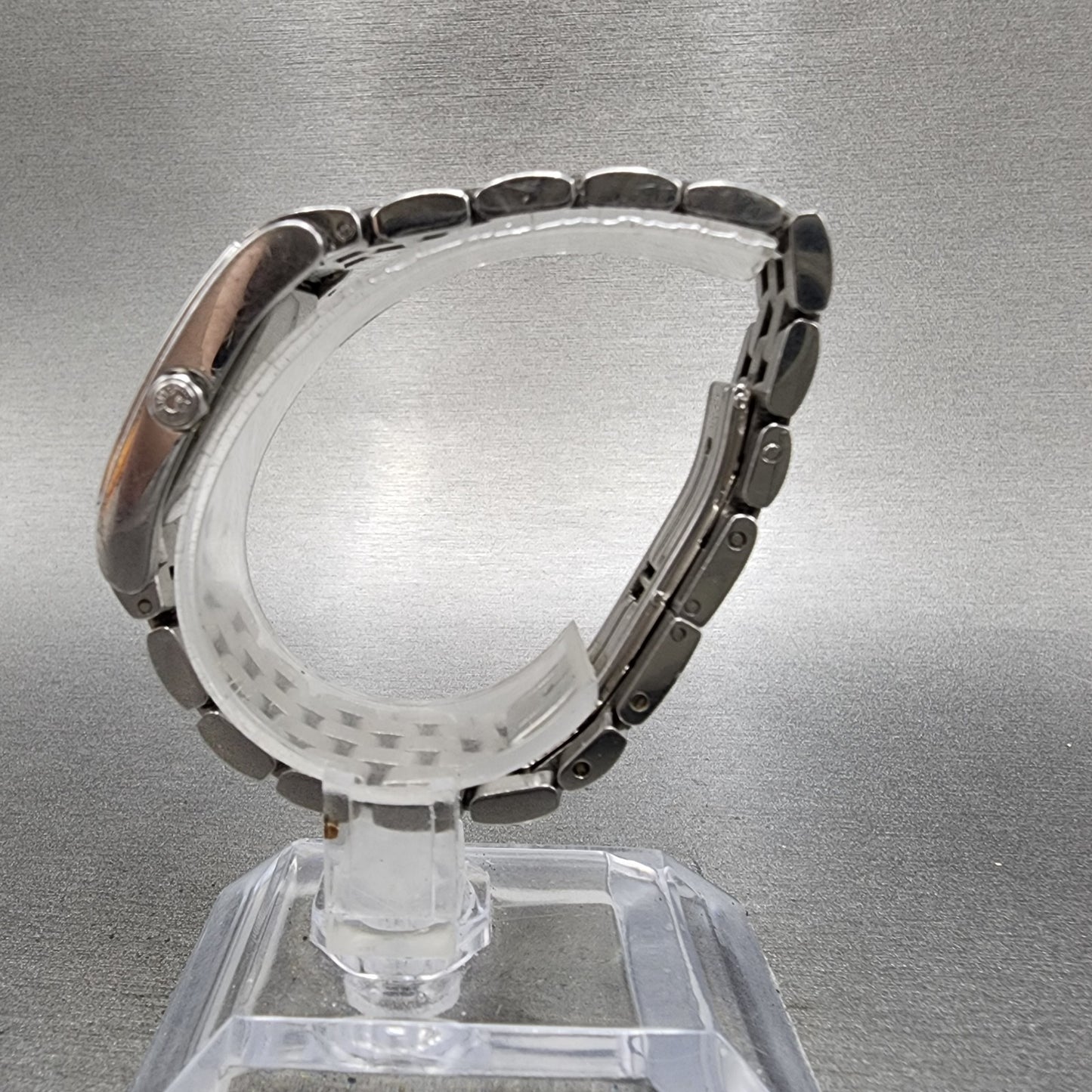Longines Dolce Vita tank Watch Women 20mm White Dial Steel Rectangle New Batt B16