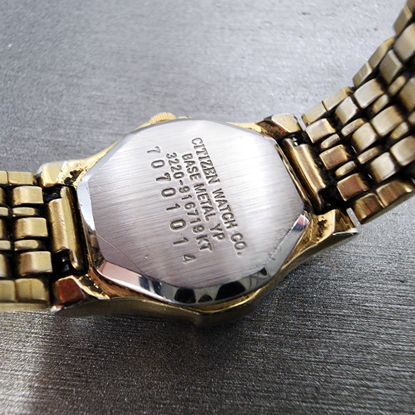 Citizen CQ Watch Women 19mm Black Dial Gold Tone Round 3220316719 New Battery9