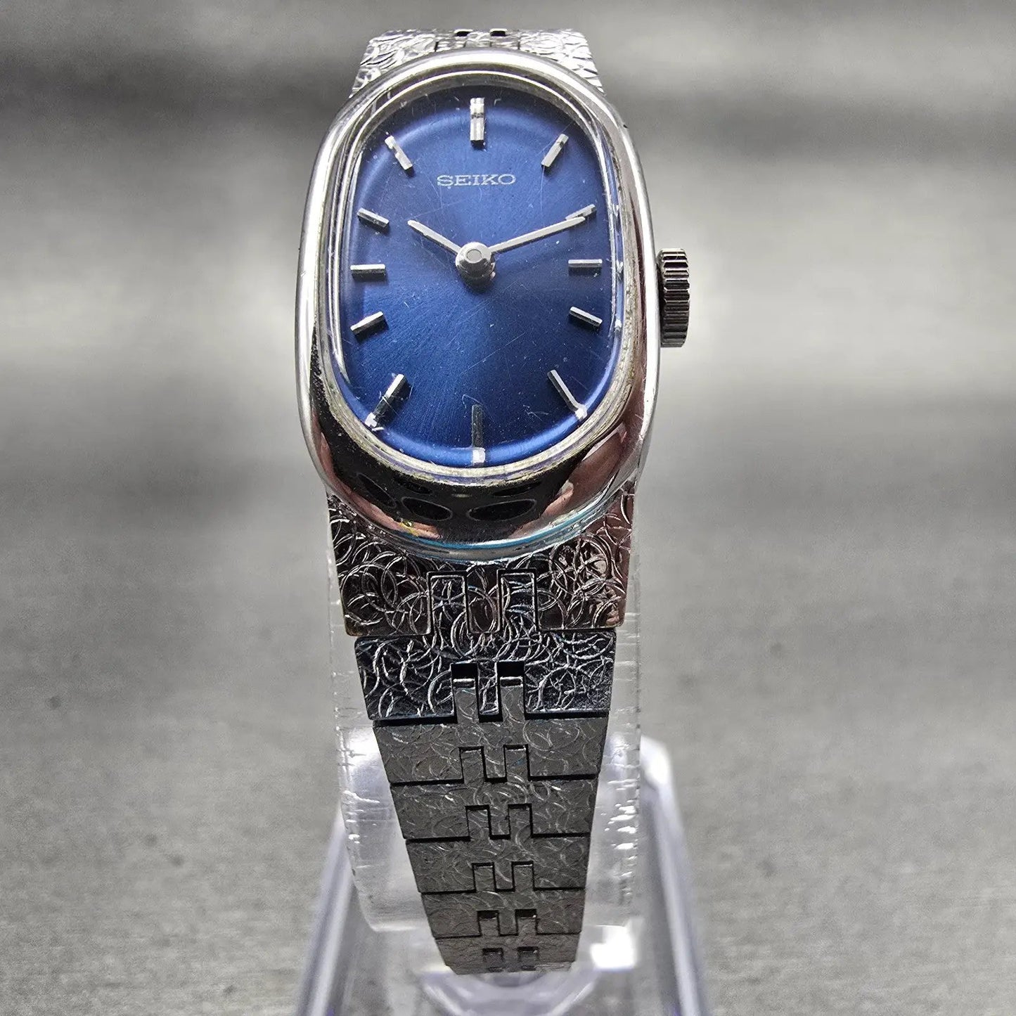 Seiko Watch Women 16mm Blue Dial Silver Tone Manual Wind 11-8309 Works VTG5