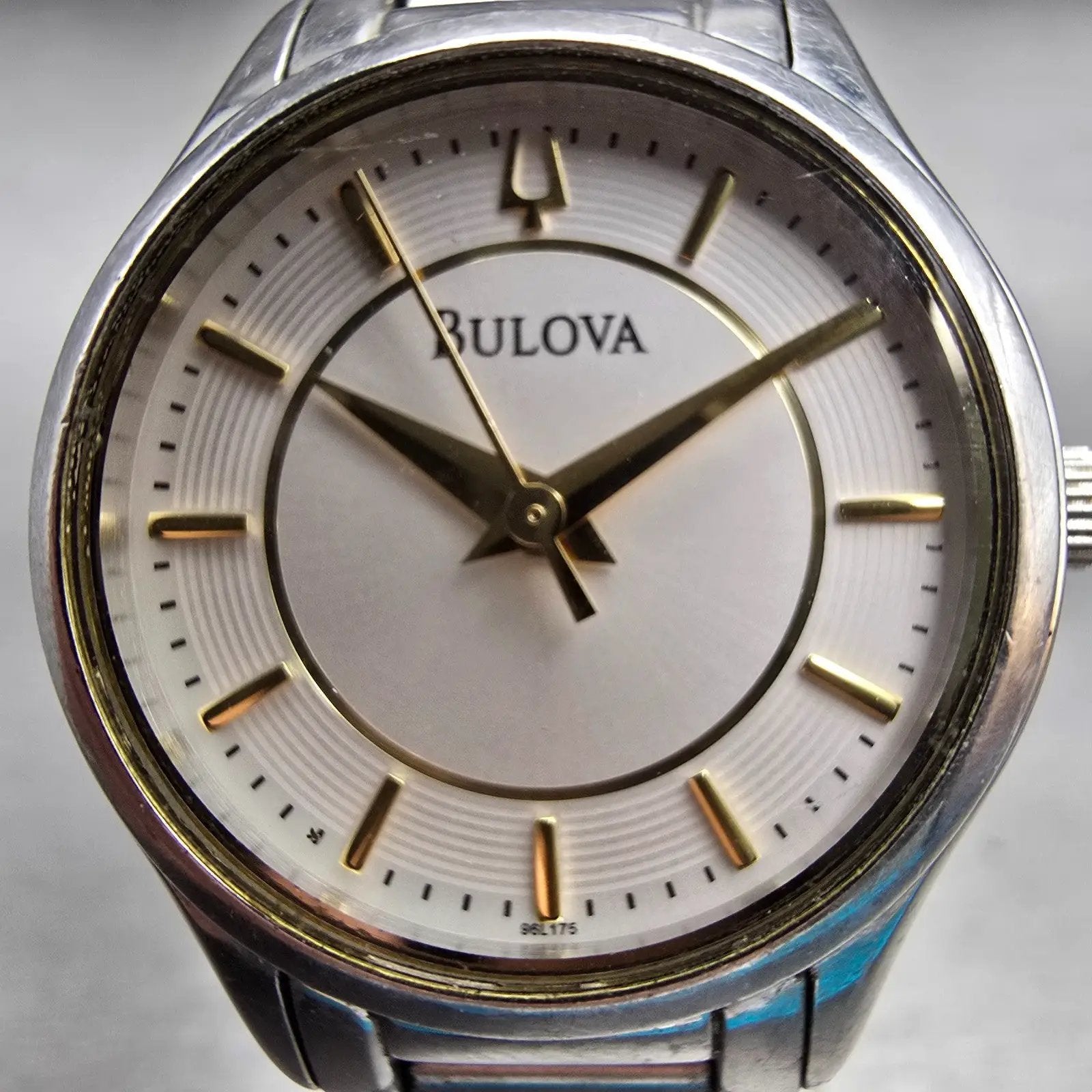 Bulova Watch Women 28mm Silver Dial Silver Tone Round 96L175 New Battery1