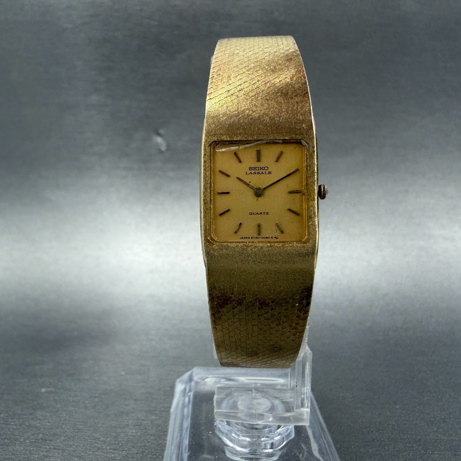Seiko Lassale Tank Watch Women 17mm Champagne Dial Gold Tone 6730-5019 PARTS6