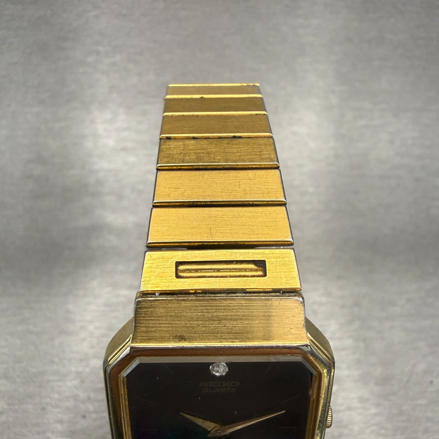 Seiko Watch Men 26mm Black Dial Gold Tone Rectangle Gemmed 5Y30-5B89 New Battery4