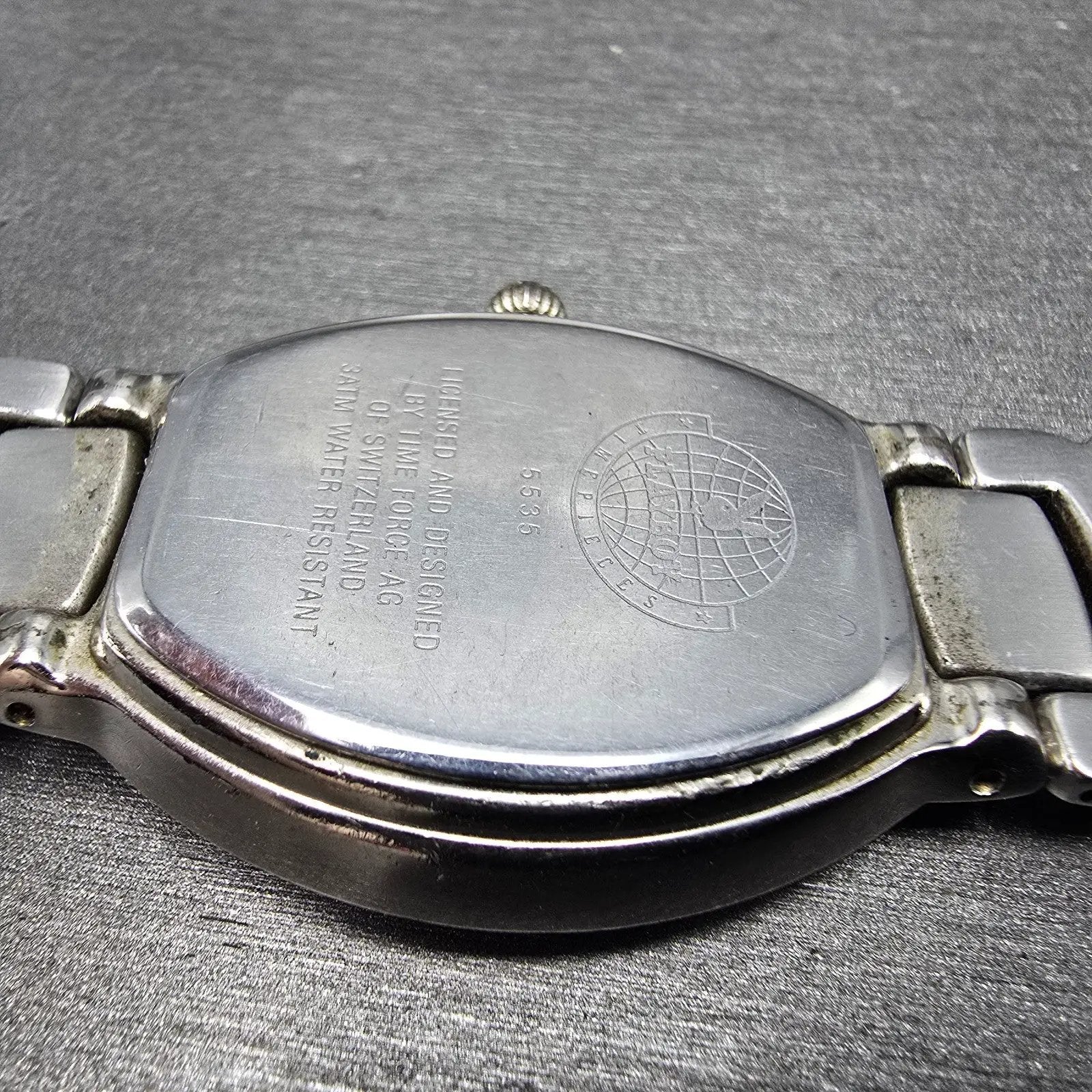 Playboy Watch Men 29mm White Dial Silver Tone Oval New battery MISSING CLASP!!!13