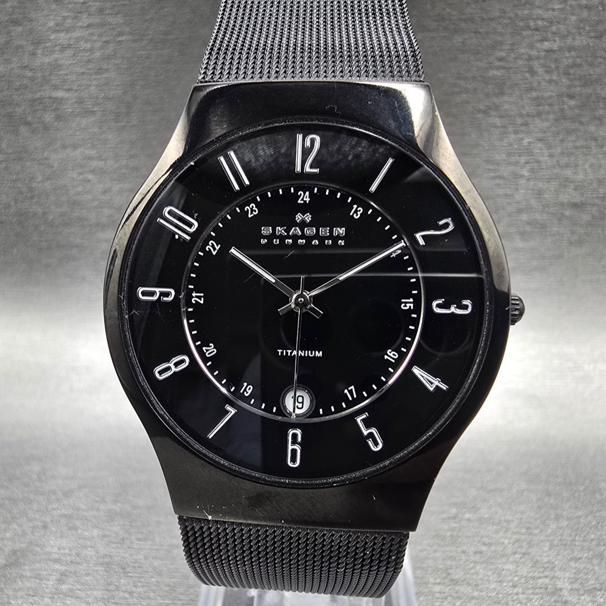 Skagen Watch Men 37mm Black Dial Black Tone Date Titanium 233XLTMB New Battery0