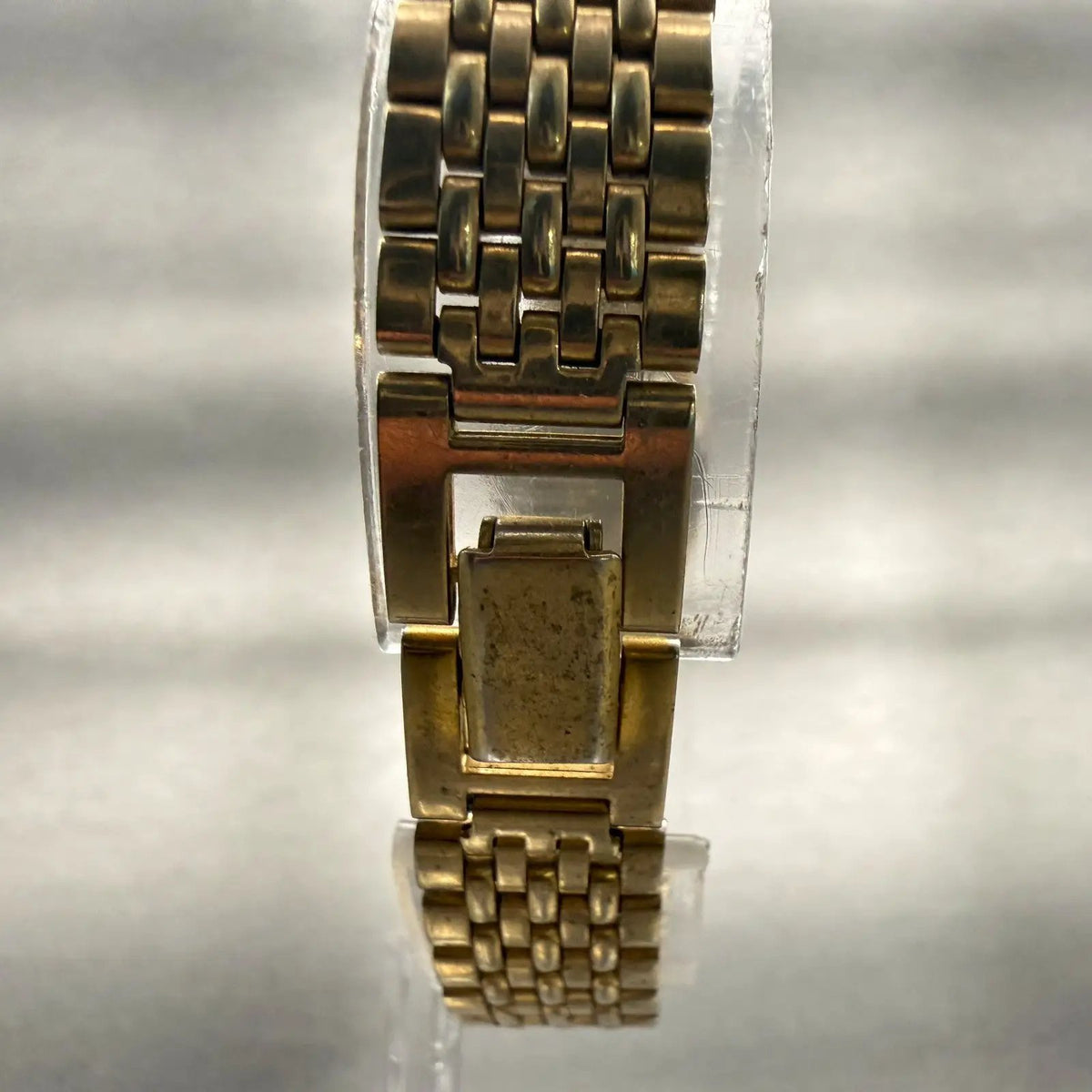 48304572
