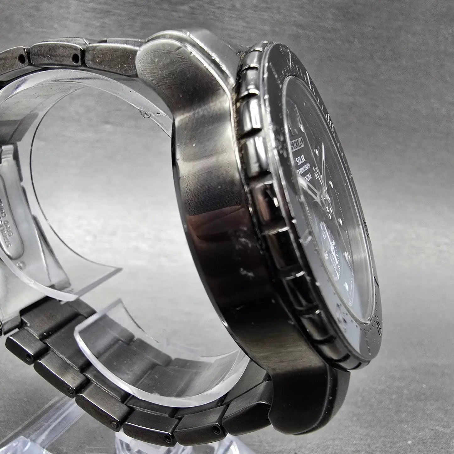 Seiko Chronograph Solar Watch Men 45mm Black Dial Black Tone Date V175-0CH0 Runs3
