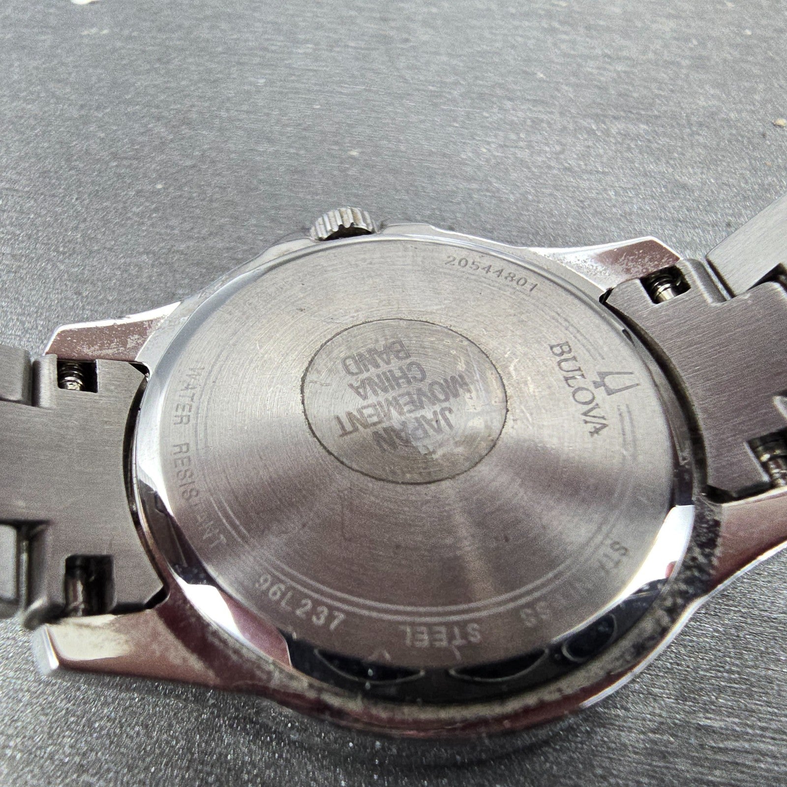 Bulova Heart Watch Women 30mm MOP Dial Silver Tone Round 96L237 New Battery9