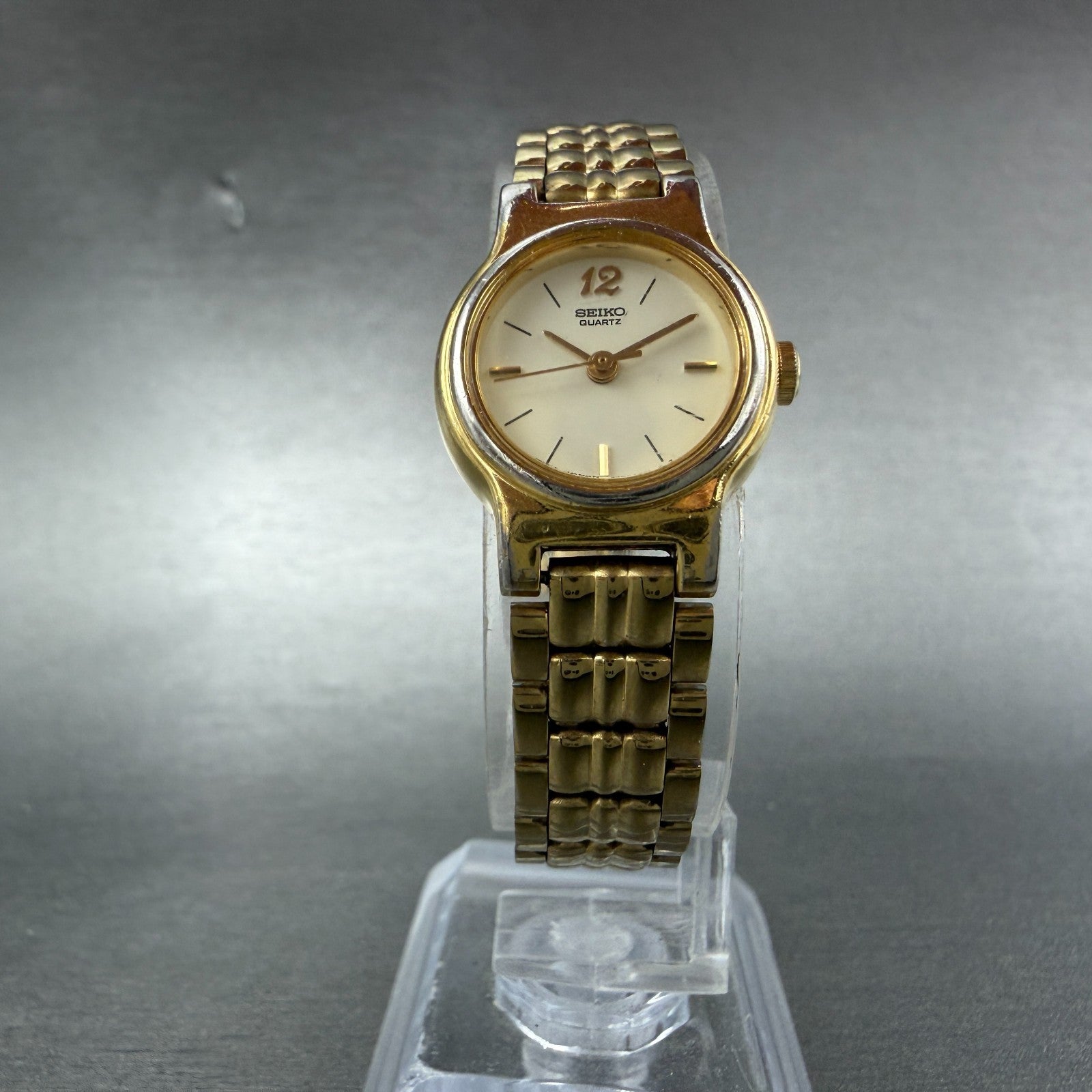 Seiko Watch Women 19mm Cream Dial Gold Tone Round Vintage V401-0988 New Battery6
