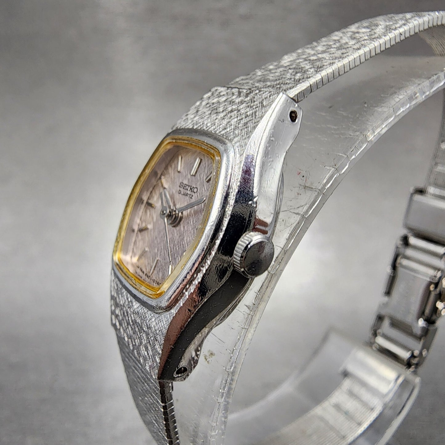 Seiko Watch Women 17mm Silver Dial Silver Tone Hexagon 4N015029 New Battery2