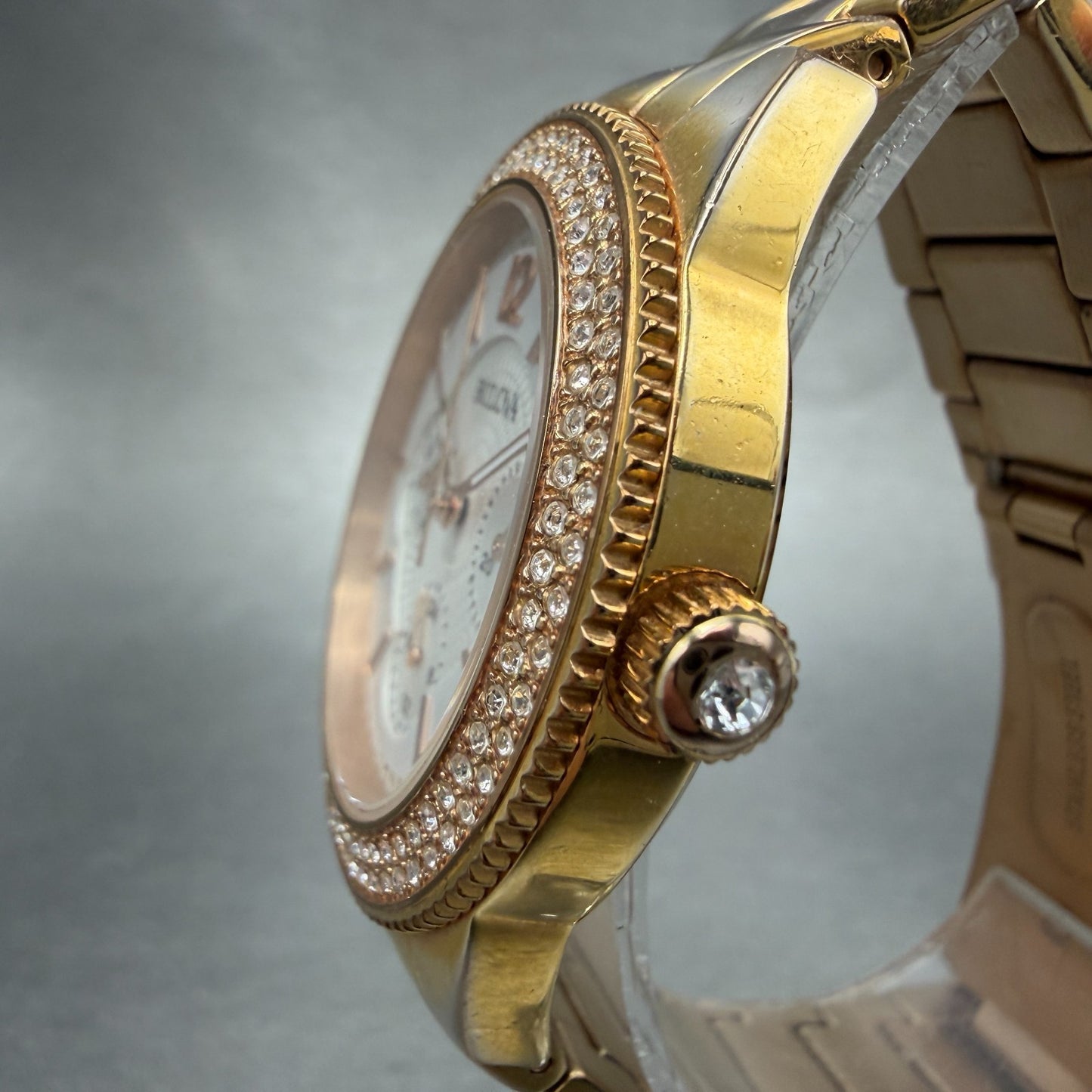 Bulova Watch Women 38mm White Dial Gold Tone Daydate Round 98N100 New Battery2