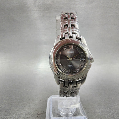 Seiko Watch Women 26mm Black Dial Silver Tone Date Round 7N820AM0 New Battery5