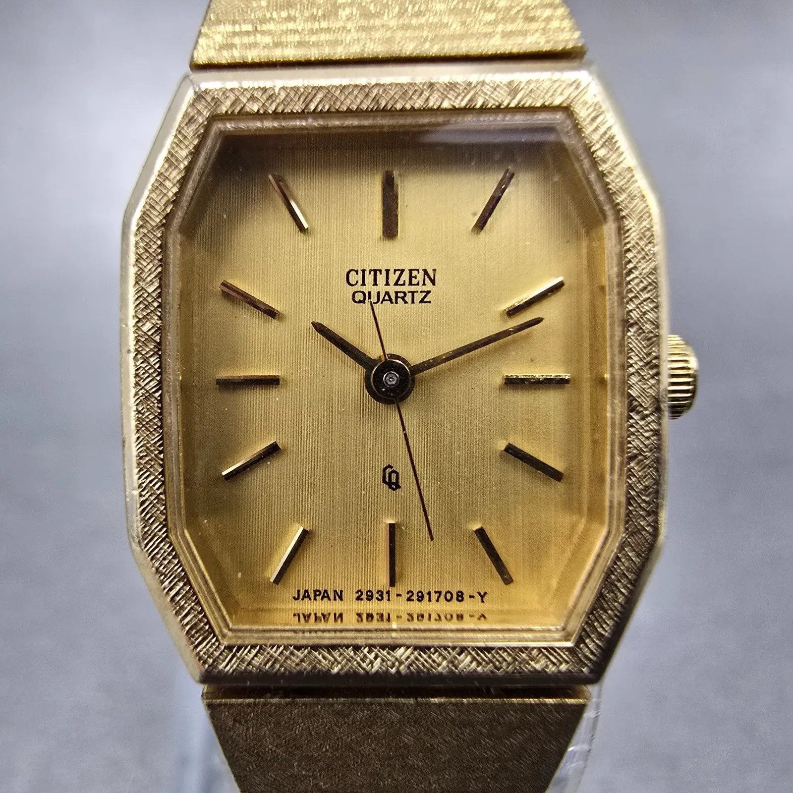 Citizen CQ Watch Women 17mm Champagne Dial Gold Tone 2931-291727 New Battery1