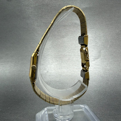 Seiko Tank Watch Women 12mm Champagne Dial Gold Tone 2e20-6259 New Battery 3216