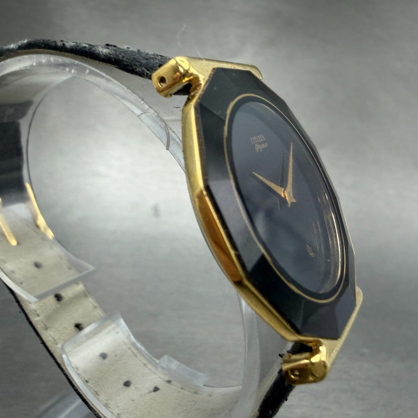 Citizen Elegance CQ Watch Men 34mm Black Dial Gold Tone Round 4620 PARTS Vintage4