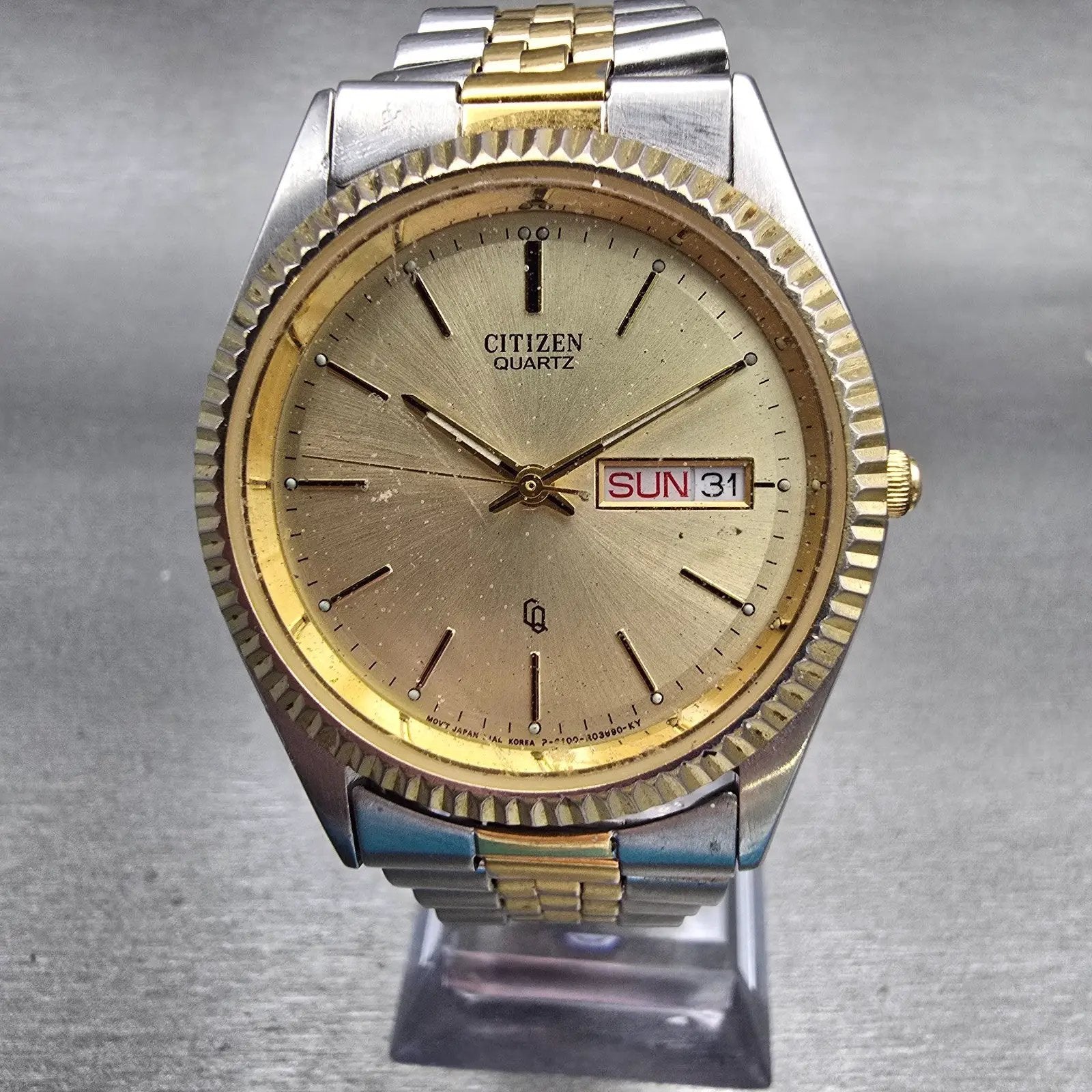 Citizen CQ Watch Men 34mm Champagne Dial Two Tone Daydate 6100-R00405 New Batt0