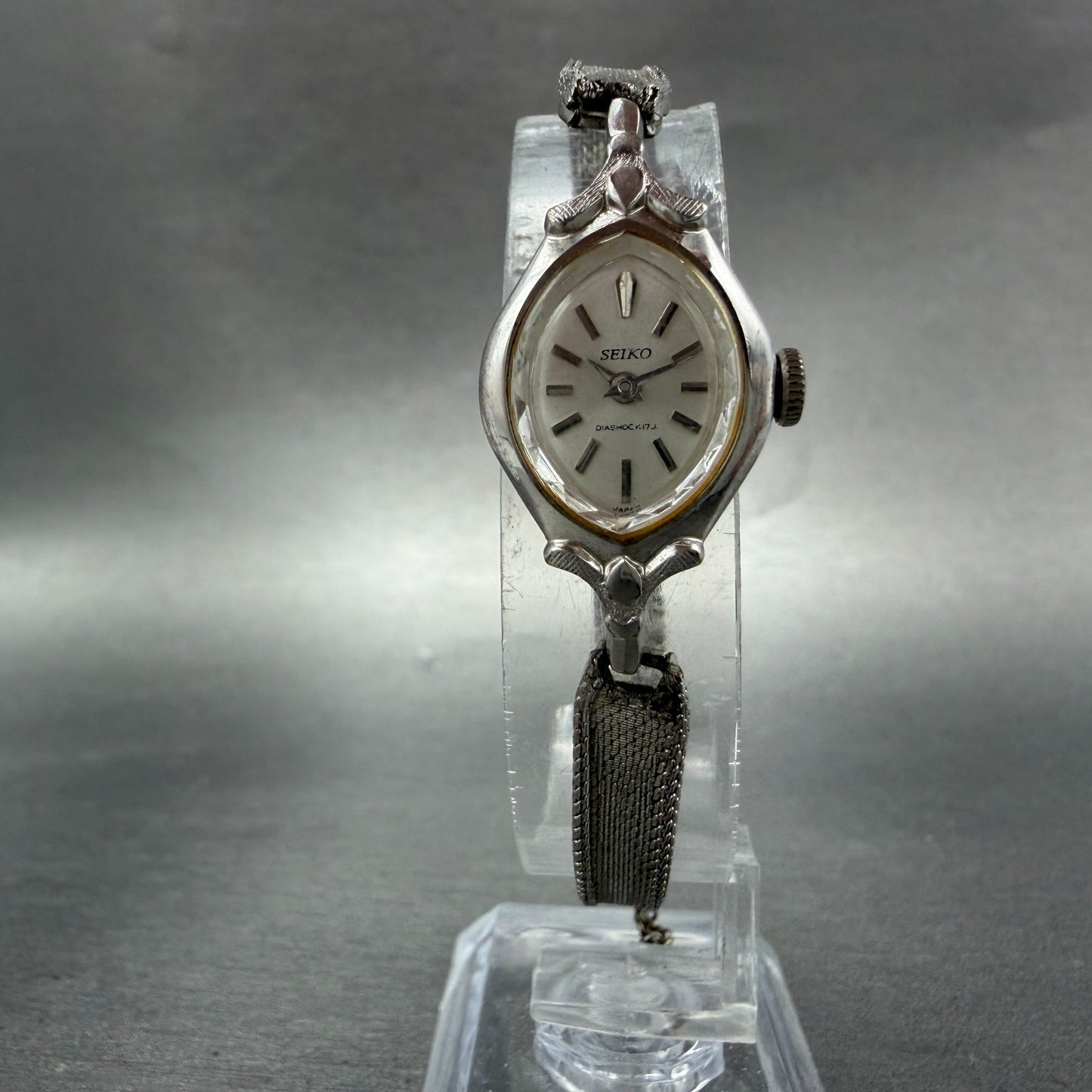 Seiko Watch Women 17mm Silver Dial Silver Tone Oval Manual 21-7320 Runs Vintage5