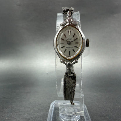 Seiko Watch Women 17mm Silver Dial Silver Tone Oval Manual 21-7320 Runs Vintage5