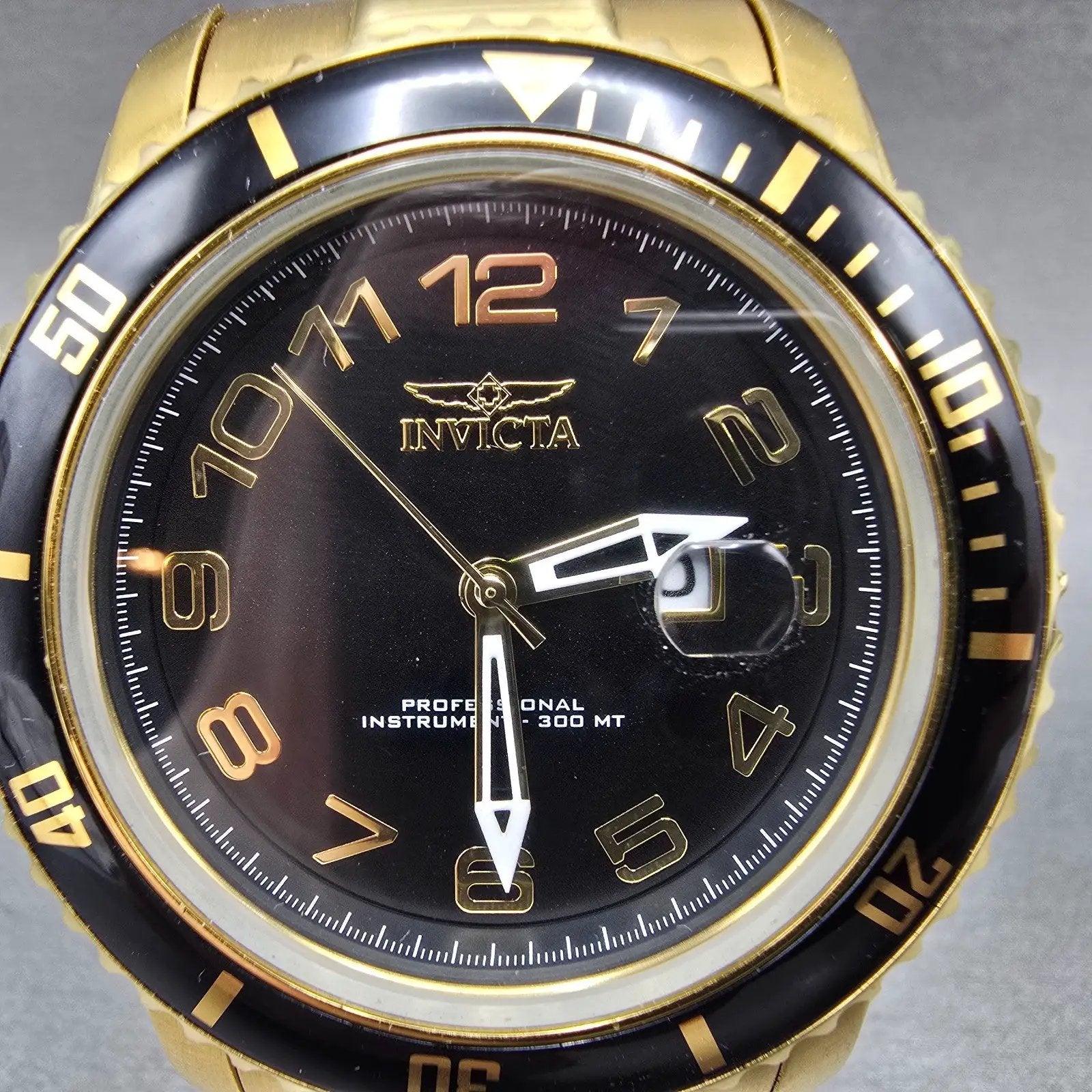 Invicta Pro Diver Watch Men 48mm Black Dial Gold Tone Date Round 15346 PARTS2