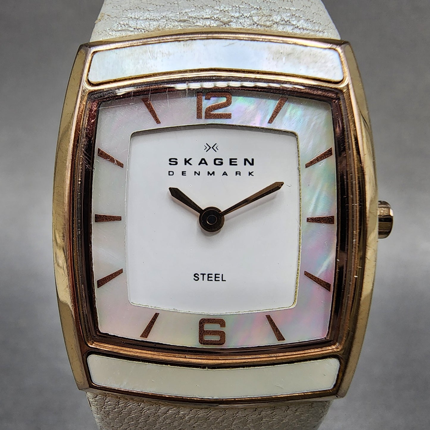 Skagen Tank Watch Women 24mm MOP Dial Rose Gold Tone Rectangle New Battery1