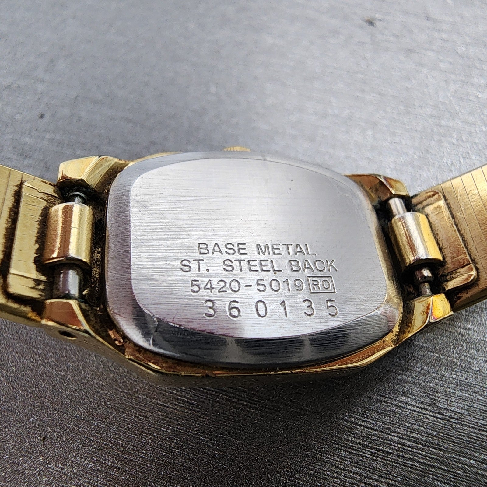 Seiko Tank Watch Women 17mm Brown Dial Gold Tone Rectangle 54205019 New Battery10