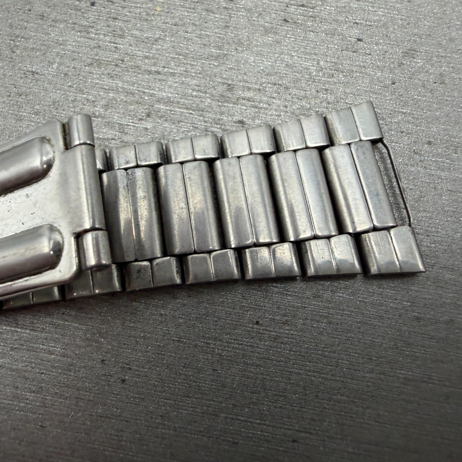 Seiko Bracelet 20mm Stainless Steel Silver Tone Tri Folding Clasp VTG Japan READ5