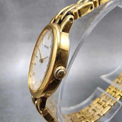 Seiko Watch Women 17mm White Dial Gold Tone Oval V4001019 New Battery2
